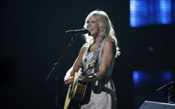 Ellie Holcomb